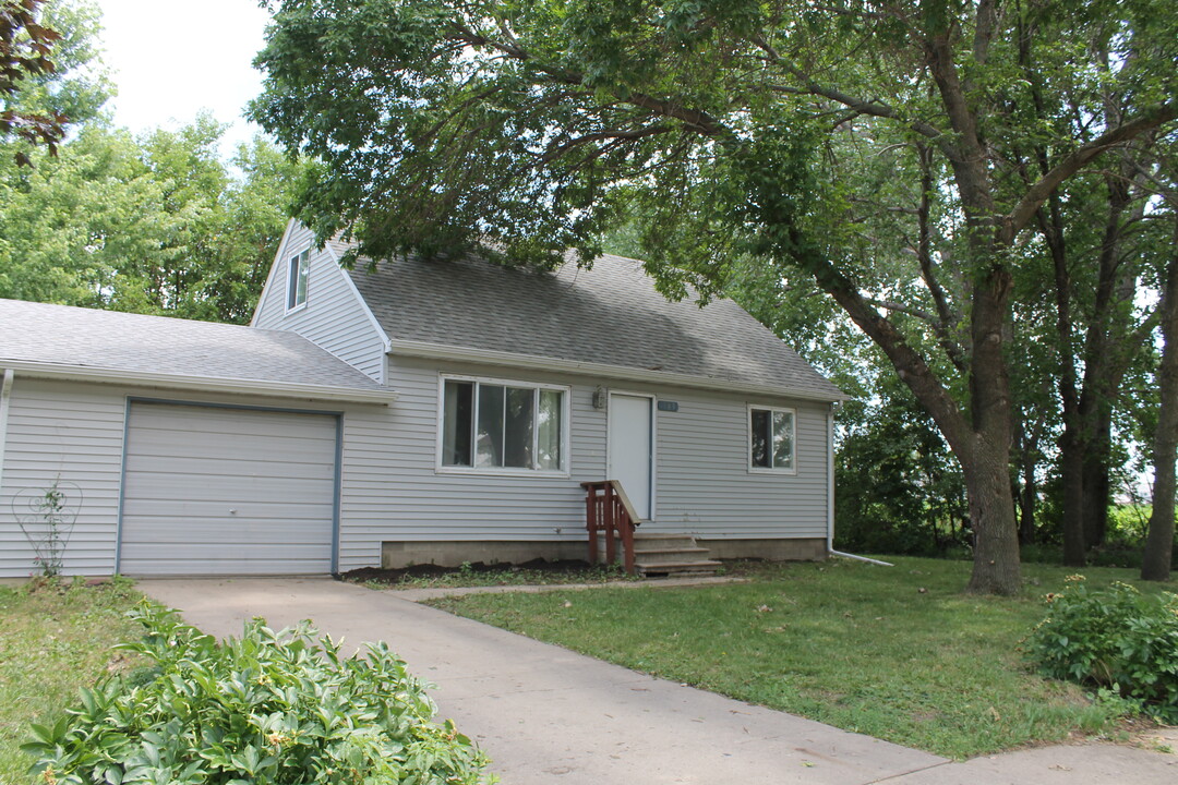 503 N Norbeck St in Vermillion, SD - Building Photo