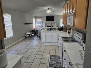 1033 Harriman Dr in Saginaw, TX - Building Photo - Building Photo