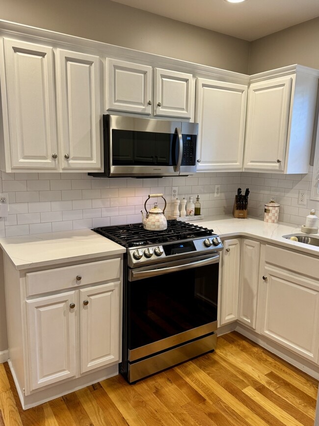 66 King St, Unit 2 in Nutley, NJ - Building Photo - Building Photo