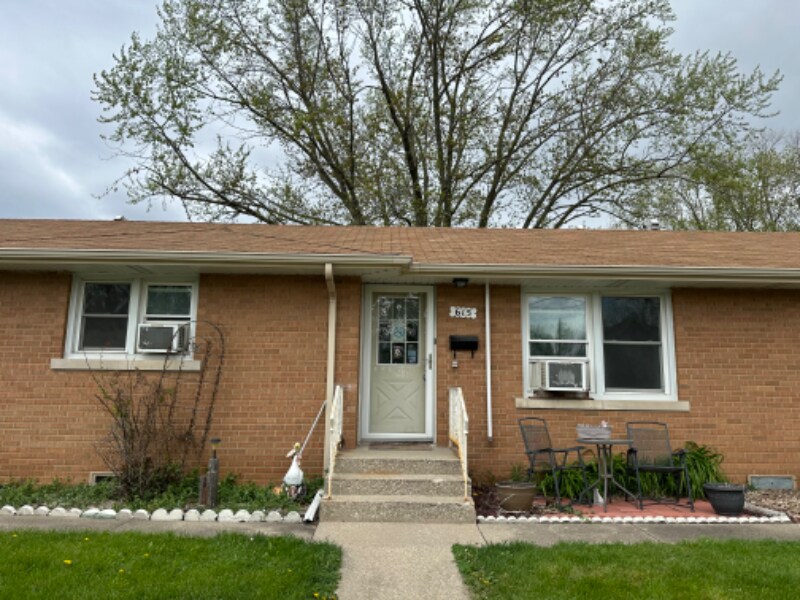 615 W South St in Bradley, IL - Building Photo