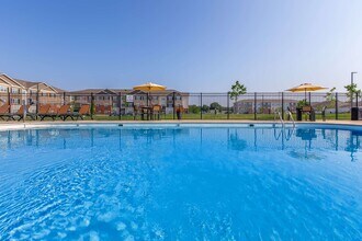 Scenic Station Apartments in Springfield, MO - Building Photo - Building Photo