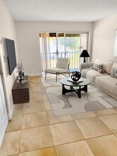 1151 Lake Terry Dr in West Palm Beach, FL - Building Photo - Building Photo