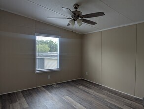 125 Sky Ridge Dr in Valrico, FL - Building Photo - Building Photo
