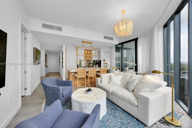 property at 2831 S Bayshore Dr