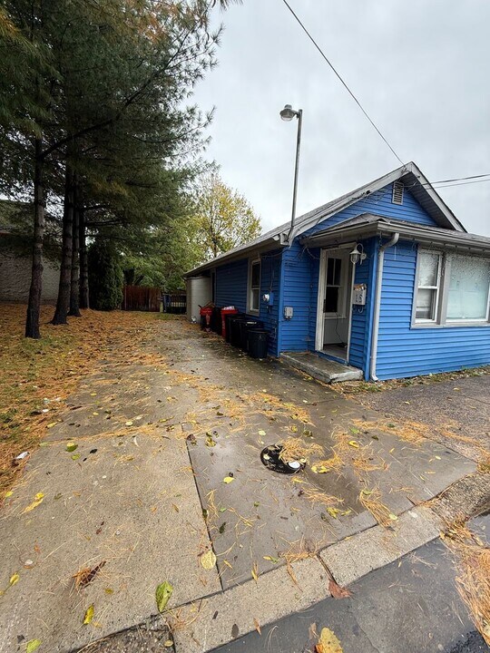 15 Deming Ave in Penns Grove, NJ - Building Photo