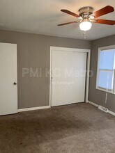 8304 E 110 Terrace in Kansas City, MO - Building Photo - Building Photo