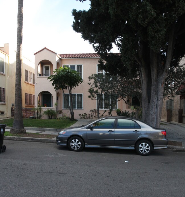 1844 New Hampshire Ave in Los Angeles, CA - Building Photo - Building Photo