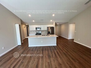 662 SE Polynesian Ave in Port St. Lucie, FL - Building Photo - Building Photo