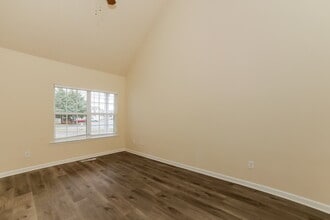 67 Middlebrook Dr in Cartersville, GA - Building Photo - Building Photo