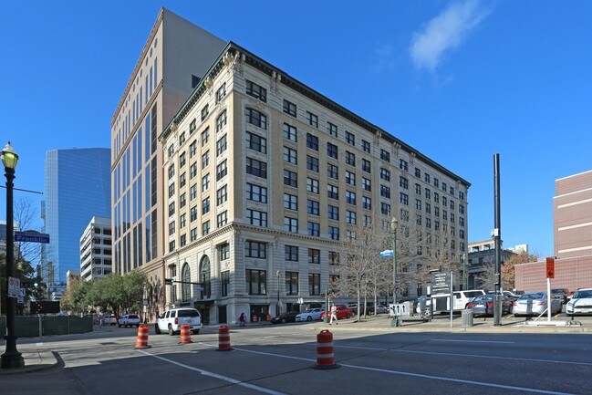 Franklin Lofts in Houston, TX - Foto de edificio - Building Photo