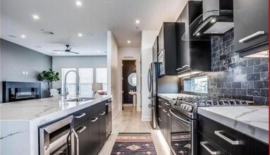 2000 Park Ave in Dallas, TX - Foto de edificio - Interior Photo
