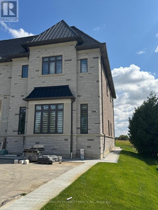 6267 Castlederg Side Rd in Caledon, ON - Building Photo