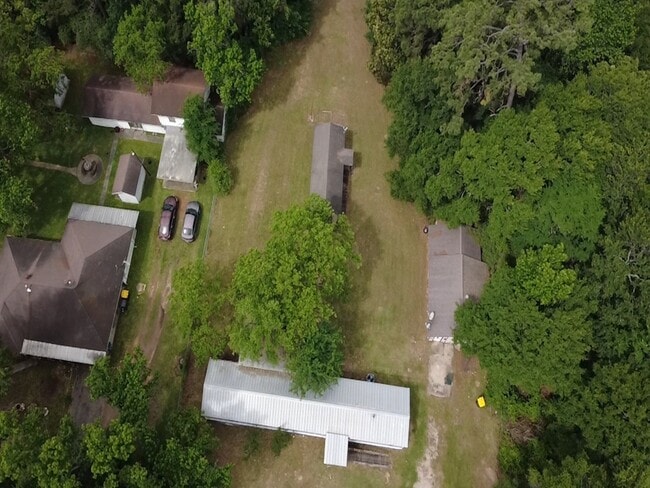 1449 Beach Airport Rd in Conroe, TX - Building Photo - Building Photo
