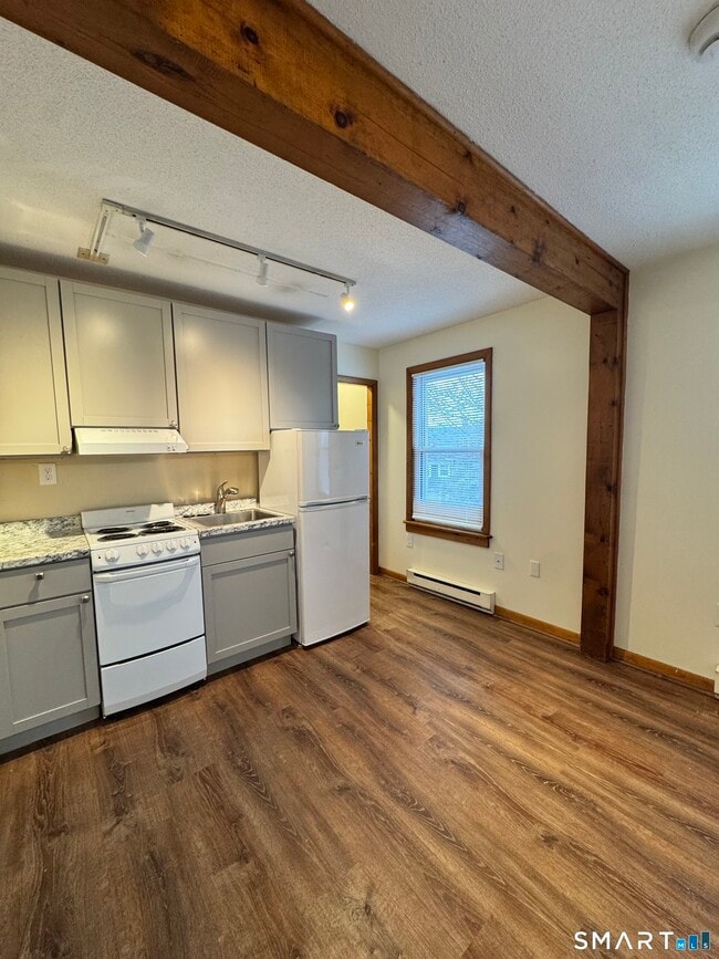 49 Ledyard Ave in Groton, CT - Building Photo - Building Photo