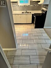 124 Thicketwood Dr in Toronto, ON - Building Photo - Building Photo