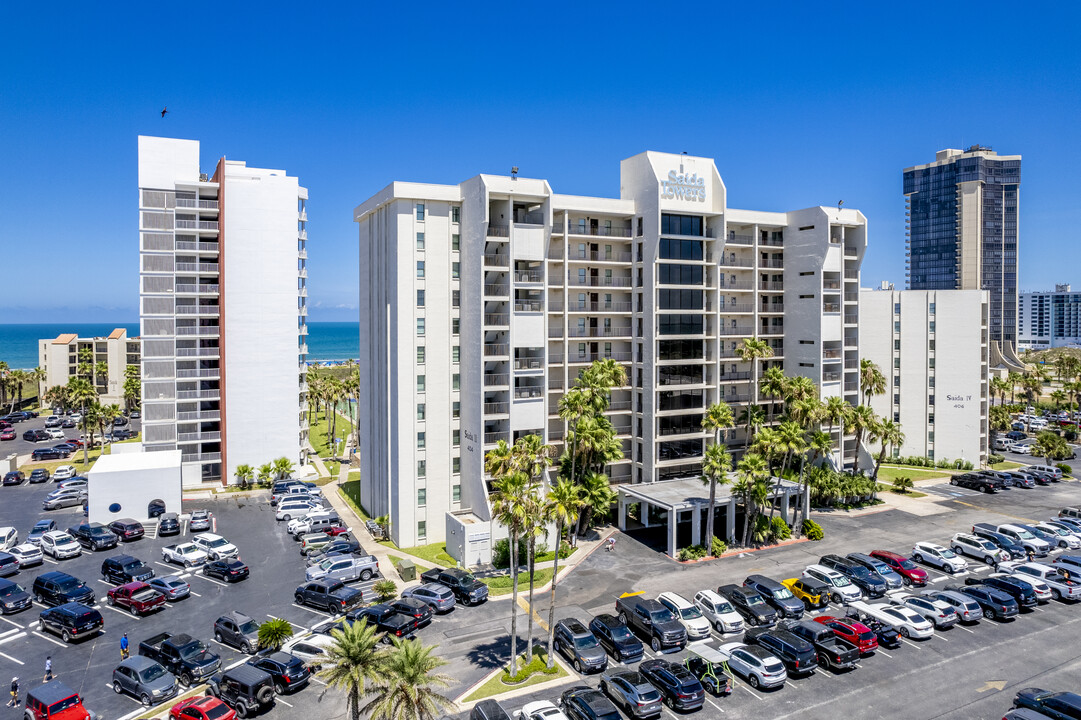 Saida Towers in South Padre Island, TX - Building Photo