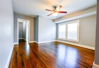 1011 E 6 1/2 St in Houston, TX - Building Photo - Building Photo