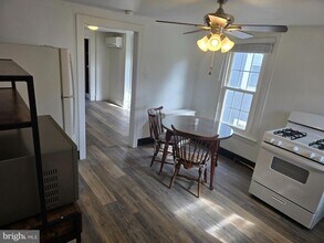 362 1st Ave in Phoenixville, PA - Building Photo - Building Photo
