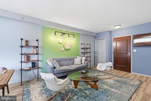 7111 Woodmont Ave in Chevy Chase, MD - Building Photo