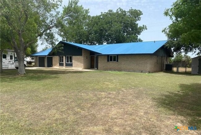 property at 200 Uecker Dr