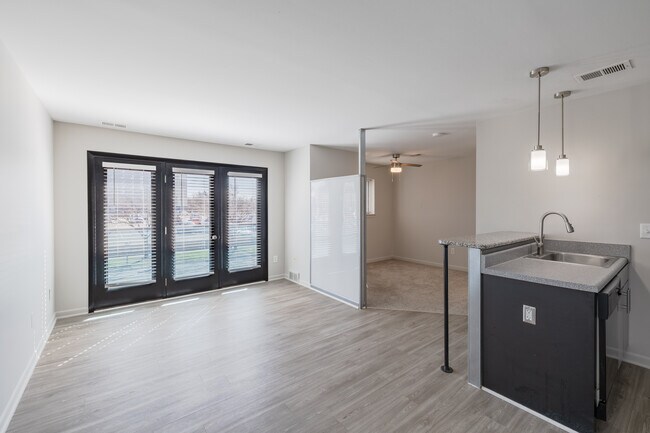 Center Street Place in Royal Oak, MI - Foto de edificio - Interior Photo