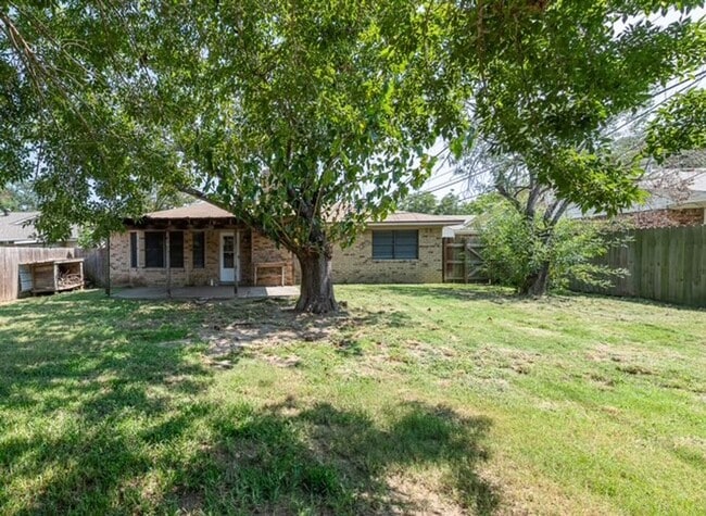 3005 Red Robin Loop in Bryan, TX - Building Photo - Building Photo