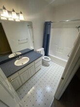 2245 NW Park Terrace in Albany, OR - Building Photo - Building Photo