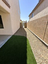 2664 Strichen Ave in Henderson, NV - Building Photo - Building Photo