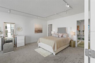 100 Pierce St in Clearwater, FL - Building Photo - Building Photo