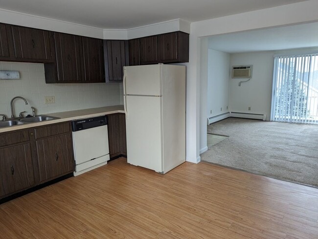 23 Losson Garden Dr in Cheektowaga, NY - Building Photo - Building Photo