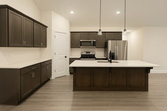 1638-1640 S Hickory Creek St in Wichita, KS - Building Photo - Building Photo