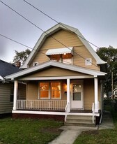 621 Dearborn Ave in Toledo, OH - Building Photo