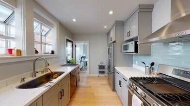 Stunning Outer Mission apartment near Cayu in San Francisco, CA - Building Photo - Building Photo