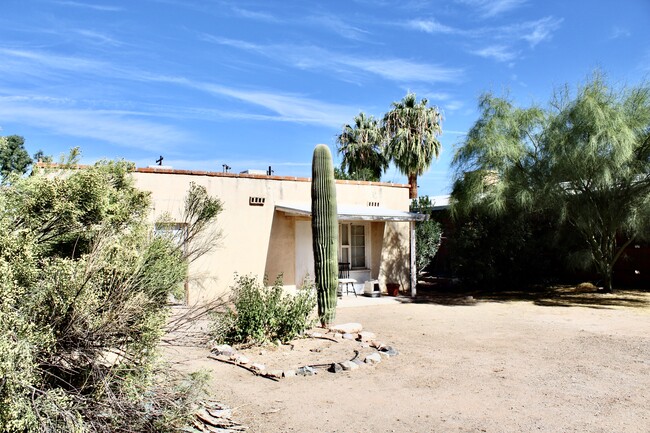 2625 E Copper St in Tucson, AZ - Building Photo - Building Photo