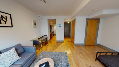 65 Washington Street in Brooklyn, NY - Building Photo - Interior Photo