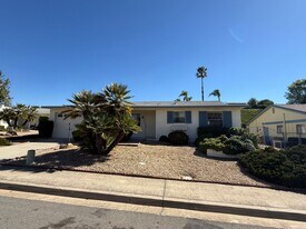 12445 Pipo Rd in San Diego, CA - Building Photo