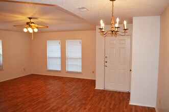 818 Mirabell Ct in Arlington, TX - Building Photo - Building Photo