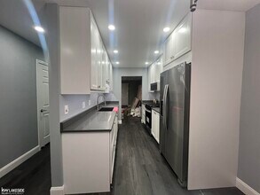 4460 15 Mile Rd in Sterling Heights, MI - Building Photo - Building Photo