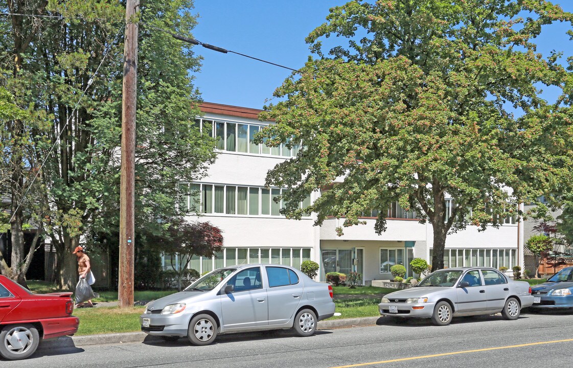 3170 Quebec St in Vancouver, BC - Building Photo