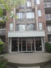 171 Wellington Ct in Staten Island, NY - Building Photo - Building Photo