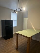 9511 Gentry Ave in St. Louis, MO - Foto de edificio - Building Photo