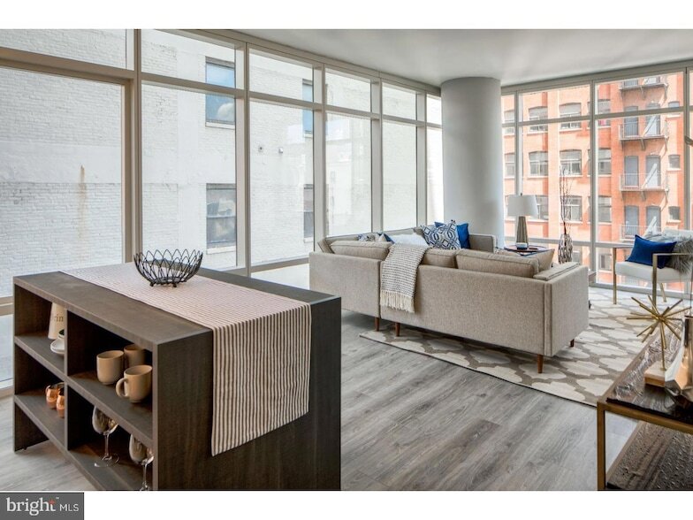 1213 Walnut St, Unit 1B-1812 in Philadelphia, PA - Building Photo
