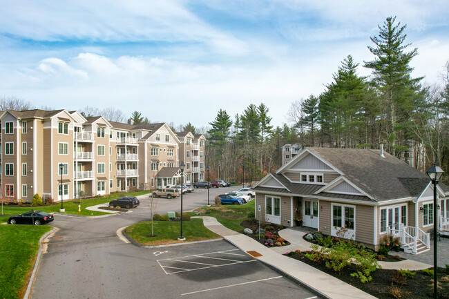 Ray Farm Exeter in Exeter, NH - Foto de edificio - Building Photo