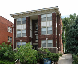 Highland Apartments in Kansas City, MO - Building Photo - Building Photo