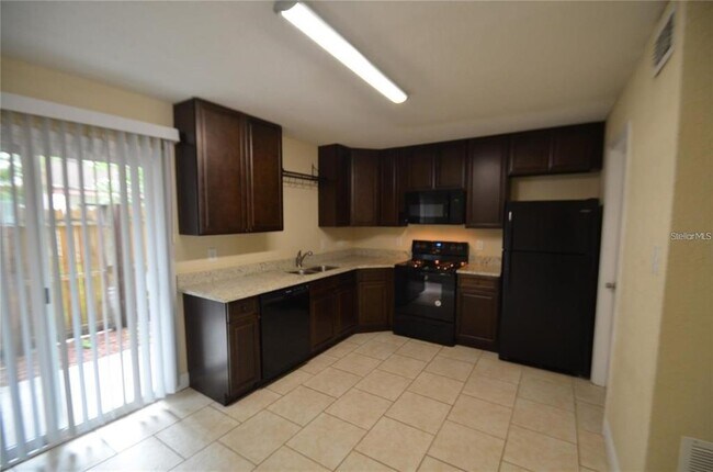 1835 Warringwood Dr in Orlando, FL - Building Photo - Building Photo