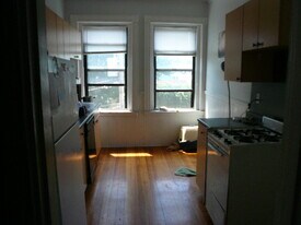 100 Linden St, Unit 9 in Boston, MA - Building Photo