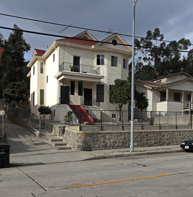 464-466 Solano Ave in Los Angeles, CA - Building Photo - Building Photo