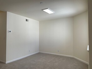 609 Arcadia Terrace in Sunnyvale, CA - Building Photo - Building Photo