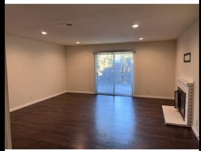 151 Marquette Ave in Vallejo, CA - Foto de edificio - Building Photo