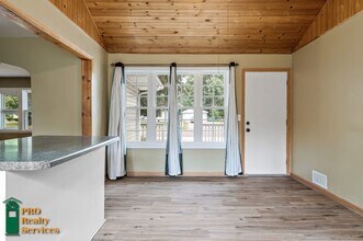 6029 N Bryant Ave in Minneapolis, MN - Building Photo - Building Photo